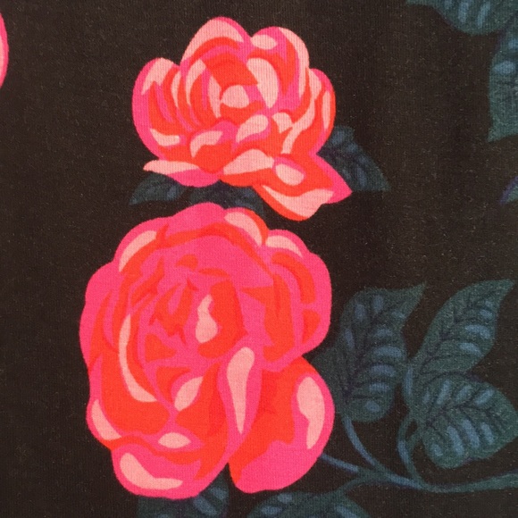 MATILDA JANE Stretch Jersey Knit Wrinkle Resistant Floral Print Oversized Top - Picture 12 of 16